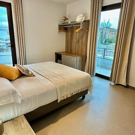 Civico 29 Rooms Peschiera del Garda Exterior foto
