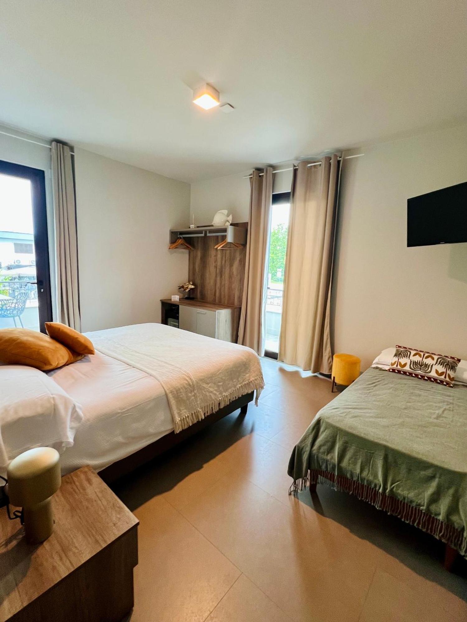 Civico 29 Rooms Peschiera del Garda Exterior foto